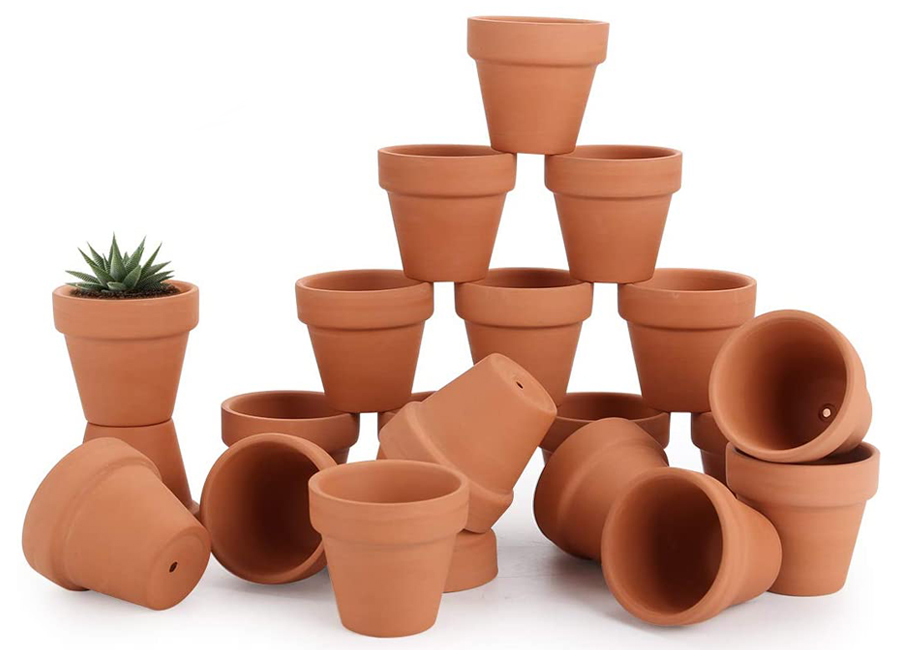 mini clay pots